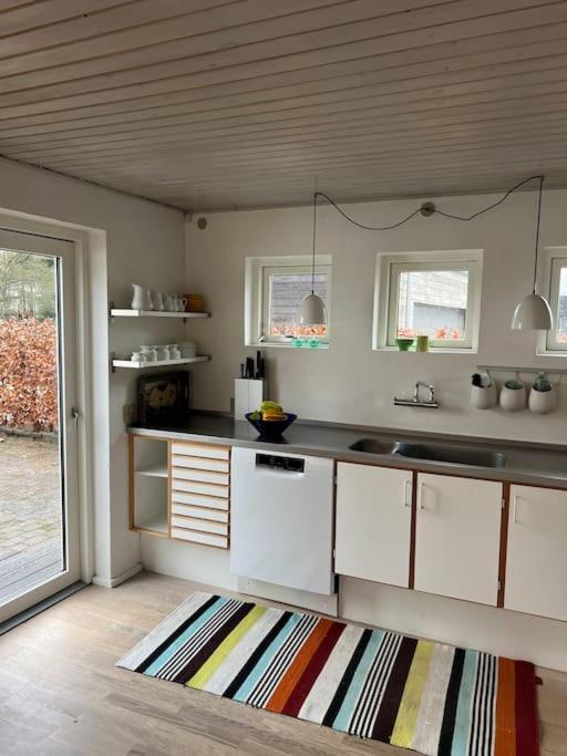 Skont Hus Pa Landet Taet Pa Billund Villa Give Exterior photo